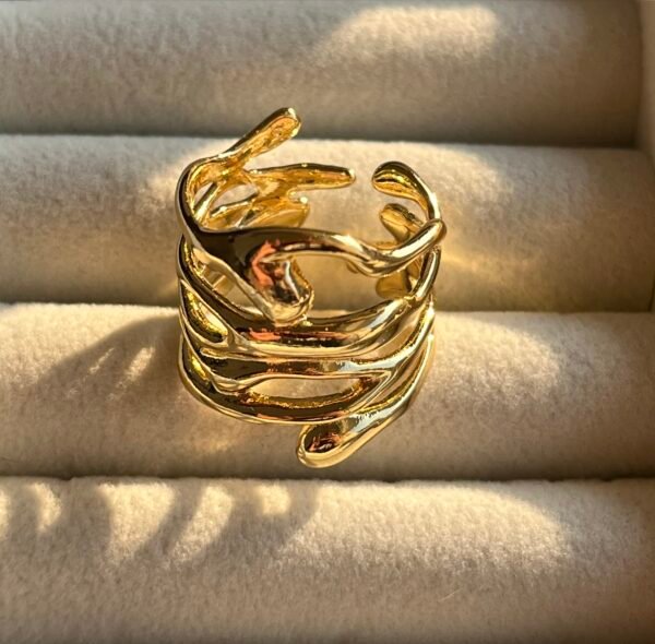 Anillo Ondas Doradas