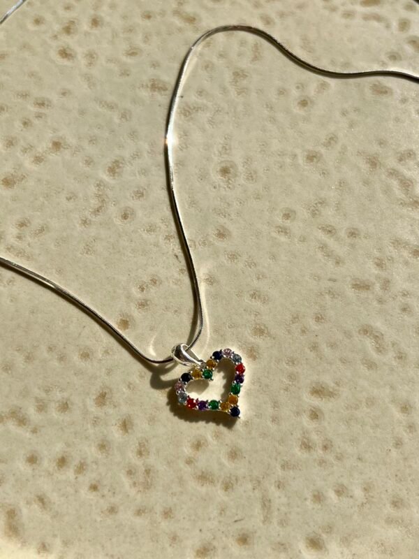 Collar Corazón Arco Iris