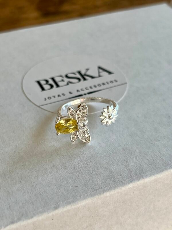 Anillo Abeja y Flor con Circones